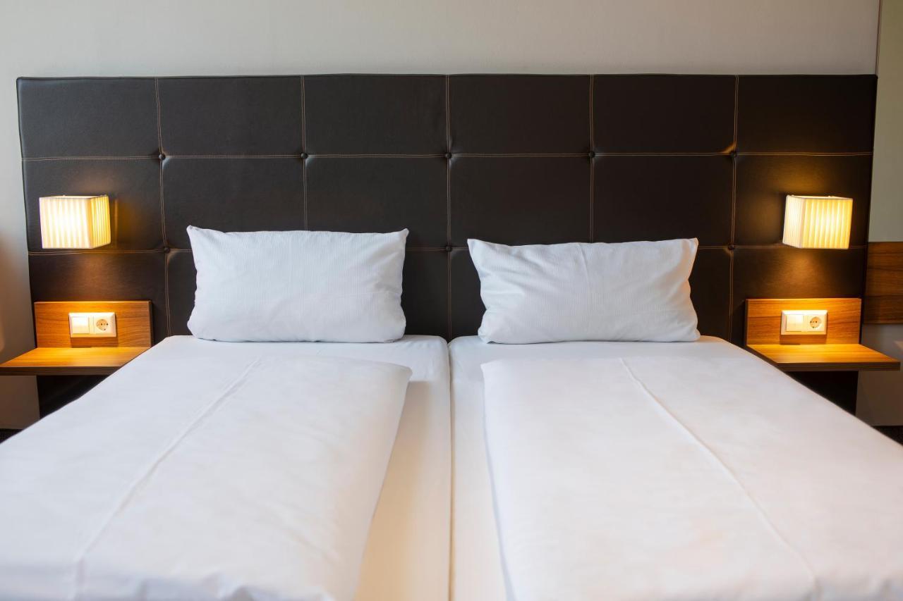Joesepp'S Hotel Am Schweizerberg ميمنغن المظهر الخارجي الصورة