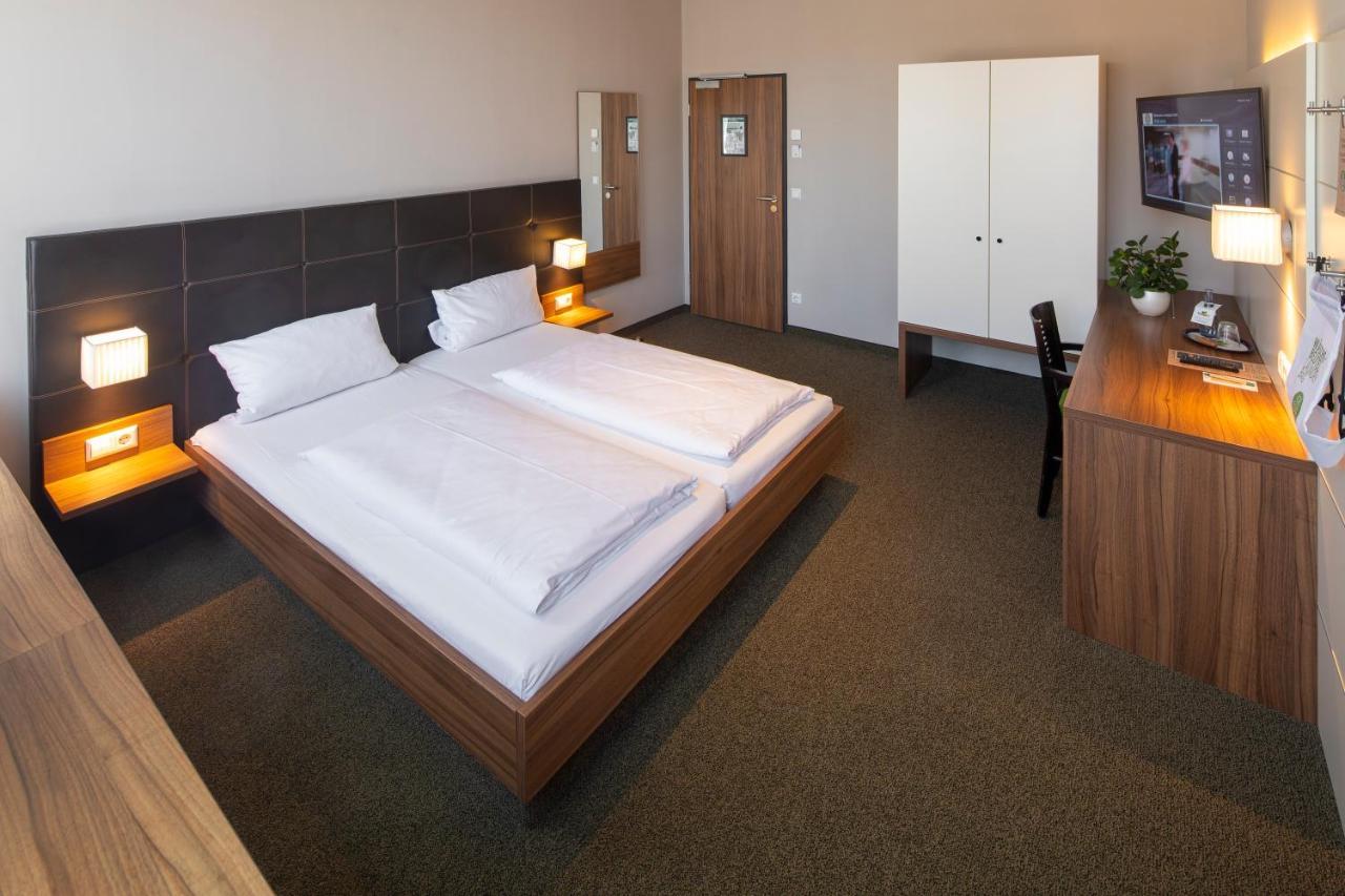 Joesepp'S Hotel Am Schweizerberg ميمنغن المظهر الخارجي الصورة