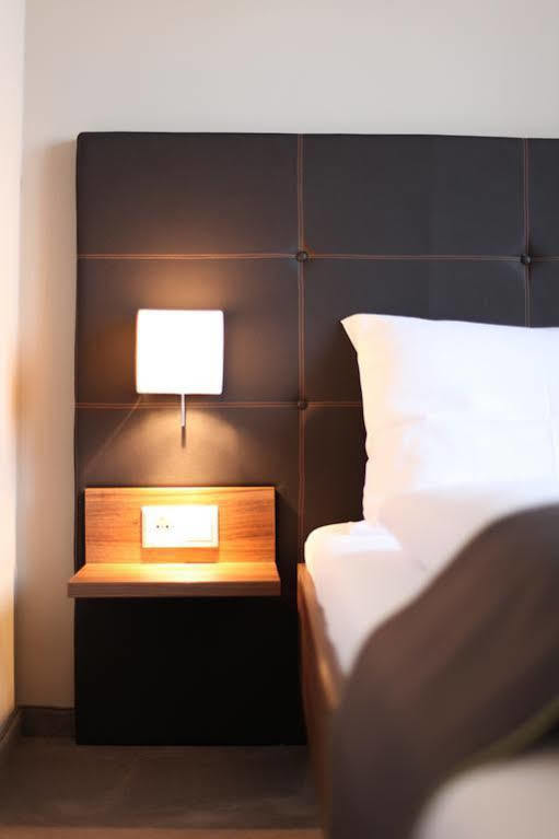 Joesepp'S Hotel Am Schweizerberg ميمنغن المظهر الخارجي الصورة
